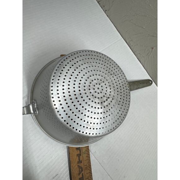 Wear-Ever Tacu Co. Aluminum #3102 Strainer/Colander Insert‎ for Pan - Picture 4 of 4